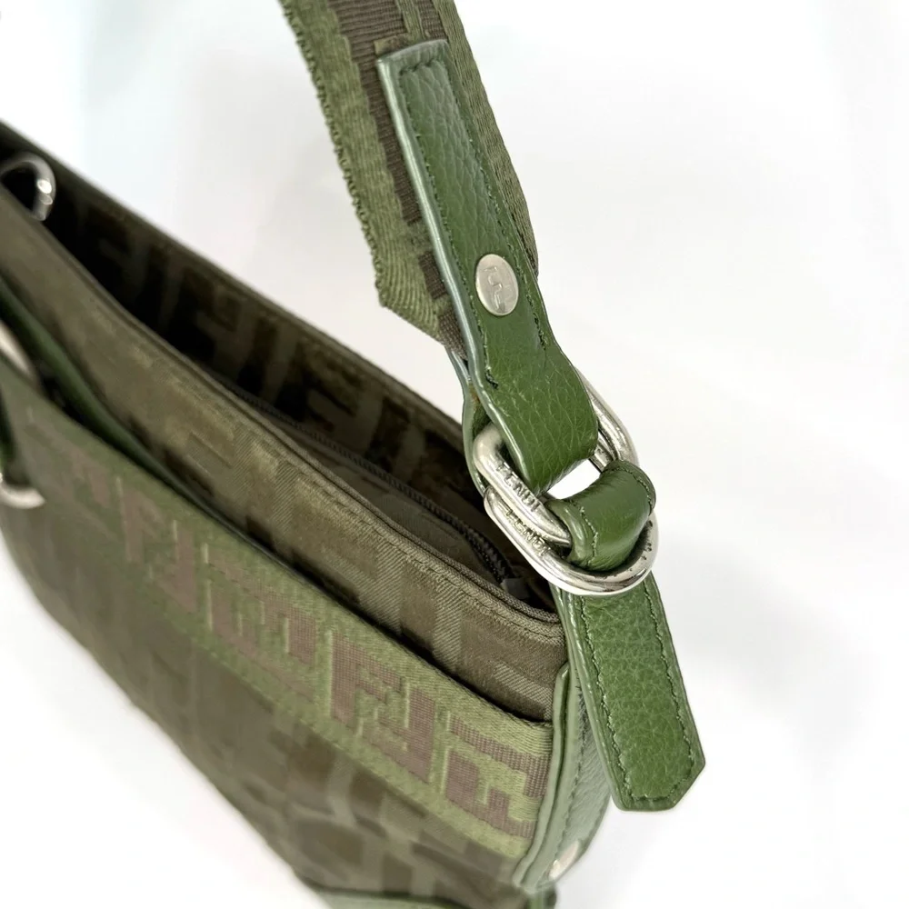✨SOLD✨ Vintage Fendi Green Zucca Shoulder Bag - Picture 4 of 13